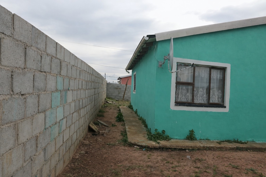 2 Bedroom Property for Sale in Bethelsdorp Eastern Cape